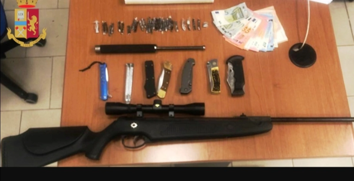 Portici - Spaccio di droga, denunciato un 15enne di San Giorgio a Cremano 