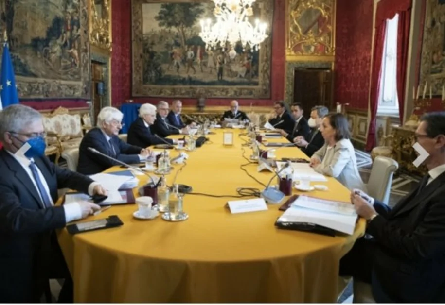 Guerra Russia-Ucraina, il Consiglio Supremo di Difesa: "Grave e inaccettabile violazione diritto internazionale" 