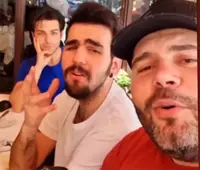 Gomorra: Salvatore Esposito e Il Volo intonano "Povero Gabbiano" di Gianni Celeste. Il Video
