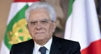 Mattarella si riduce "lo stipendio" da Capo dello Stato e rinuncia al vitalizio