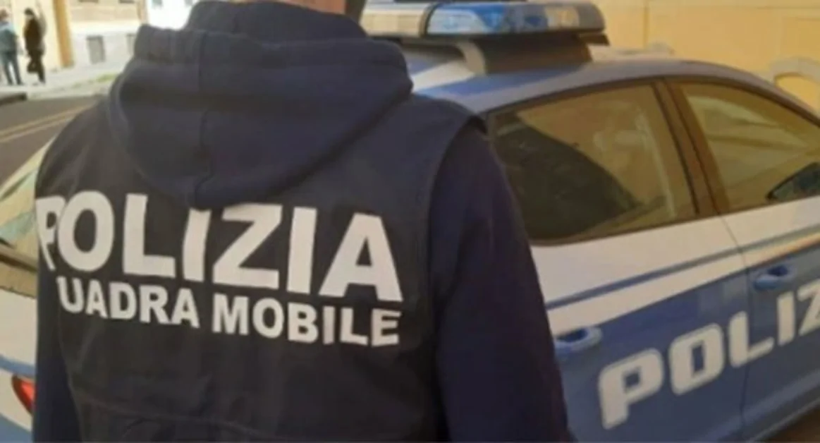Napoli - Armi e spaccio di droga, 5 misure cautelari. La faida tra i clan a Forcella
