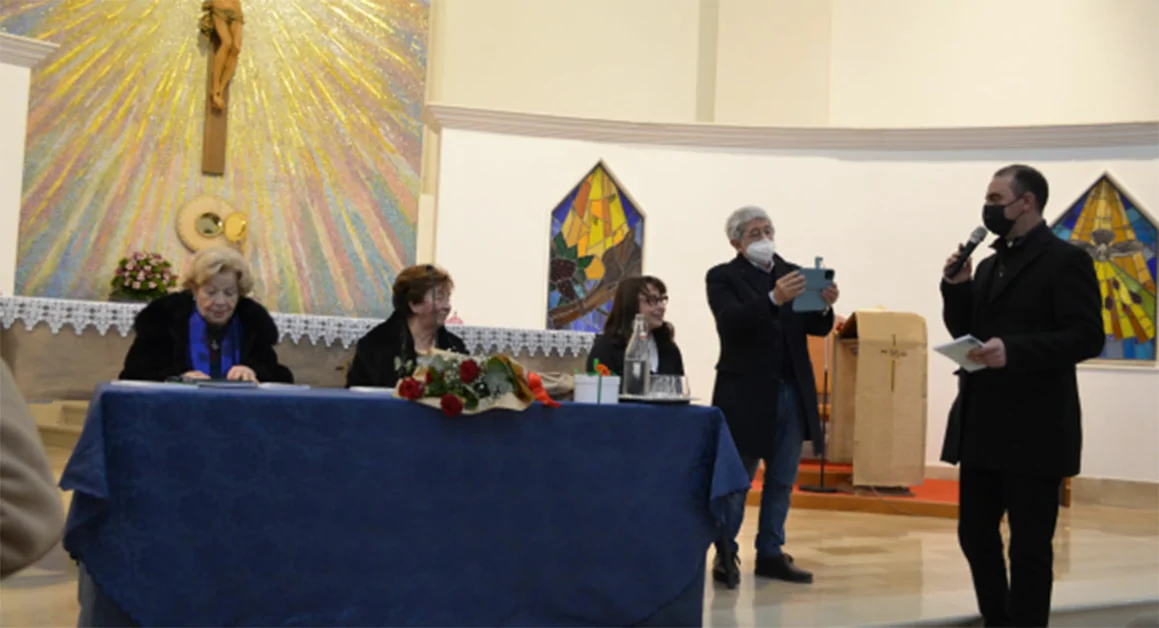 Trecase - "E poi, il tempo", l'opera prima della professoressa Lina Lupoli