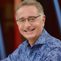 Mediaset, Paolo Bonolis nei guai: battuta infelice ad ‘Avanti un altro!’. Il web insorge