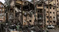 Guerra in Ucraina: decine di cadaveri in fosse comuni e sparsi per strada
