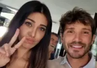 Stefano De Martino e Belen Rodriguez, week end "core a core" a Napoli