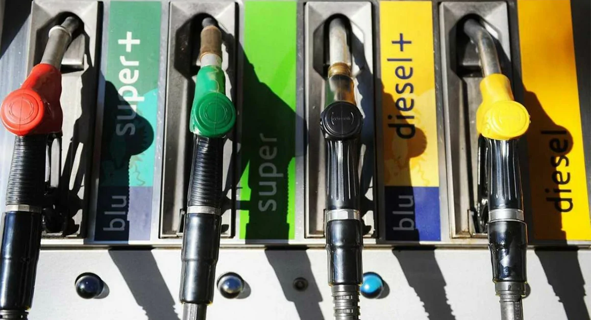 Caro-carburante, nuovo decreto del Governo: ancora giù le accise
