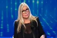 Bufera su Mara Venier: i vertici Rai distruggono la conduttrice di Domenica In