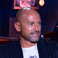 Stefano Bettarini: il messaggio d’amore dell’ex di Simona Ventura commuove il web