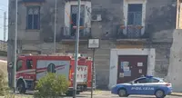 Torre Annunziata - Gabbiano incastrato in una inferriata di un balcone: liberato dai VV.FF.