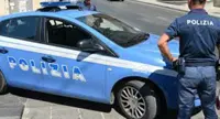Napoli - In strada con uno sfollagente, denunciato 14enne