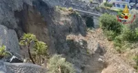 Frana in costiera amalfitana, cede terrazzamento