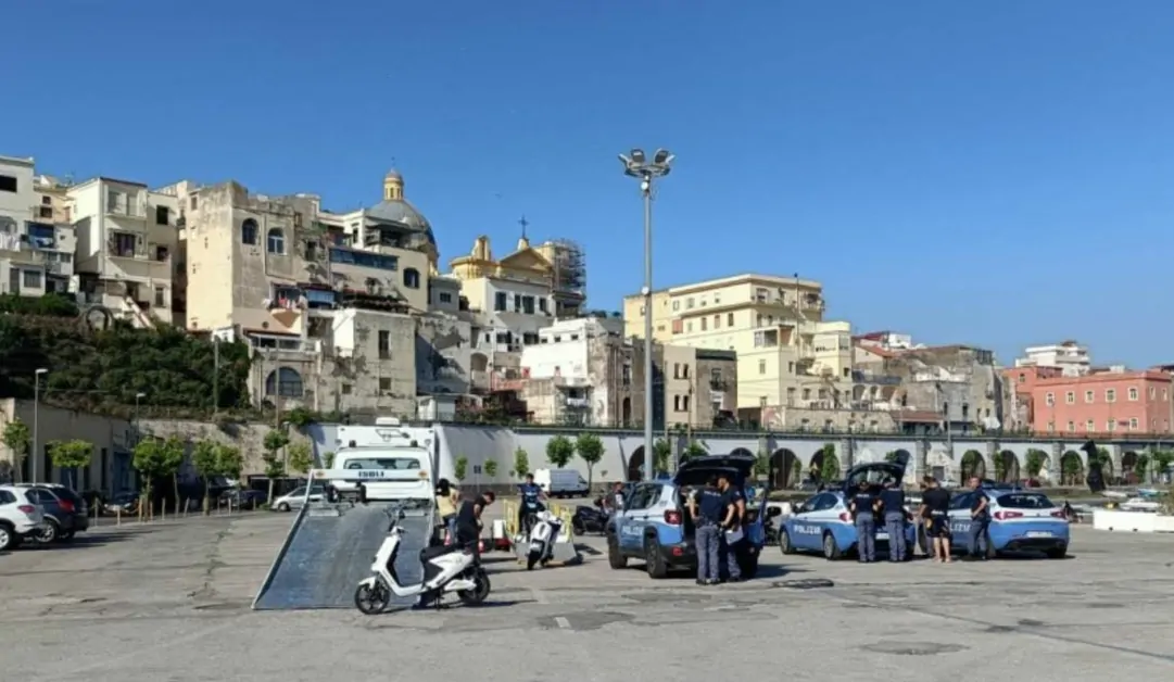 Ciclomotori a pedalata assistita, sequestri a Torre Annunziata