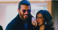 Can Yaman e Demet Ozdemir stanno insieme? La reazione di Oguzhan Koc