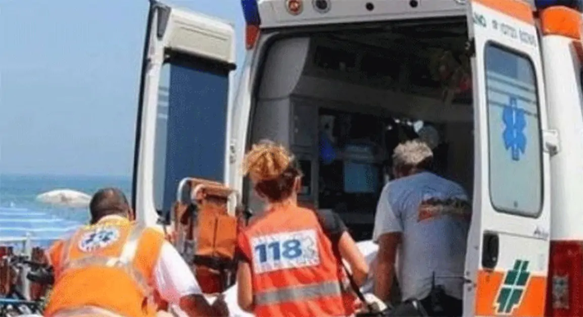 Falso infermiere in servizio al 118, denunciato 50enne di Scafati