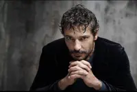 Giuseppe Zeno: addio a Mina Settembre di Serena Rossi? L’ira delle fan