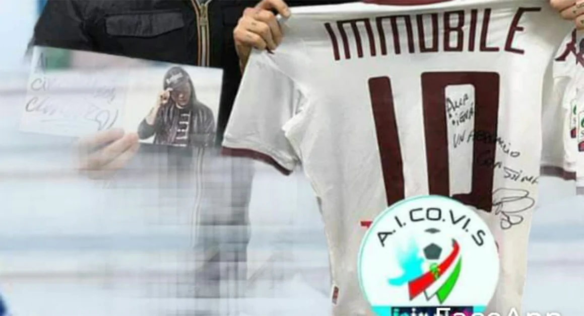 Bambino in sala operatoria con la maglia di Ciro Immobile, dono dall'Aicovis