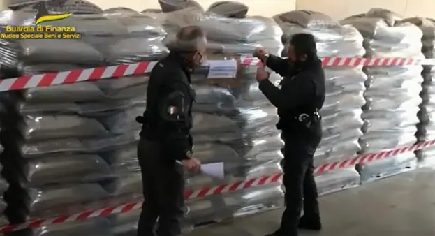 Sequestrate 5mila tonnellate di pellet da riscaldamento contraffatto