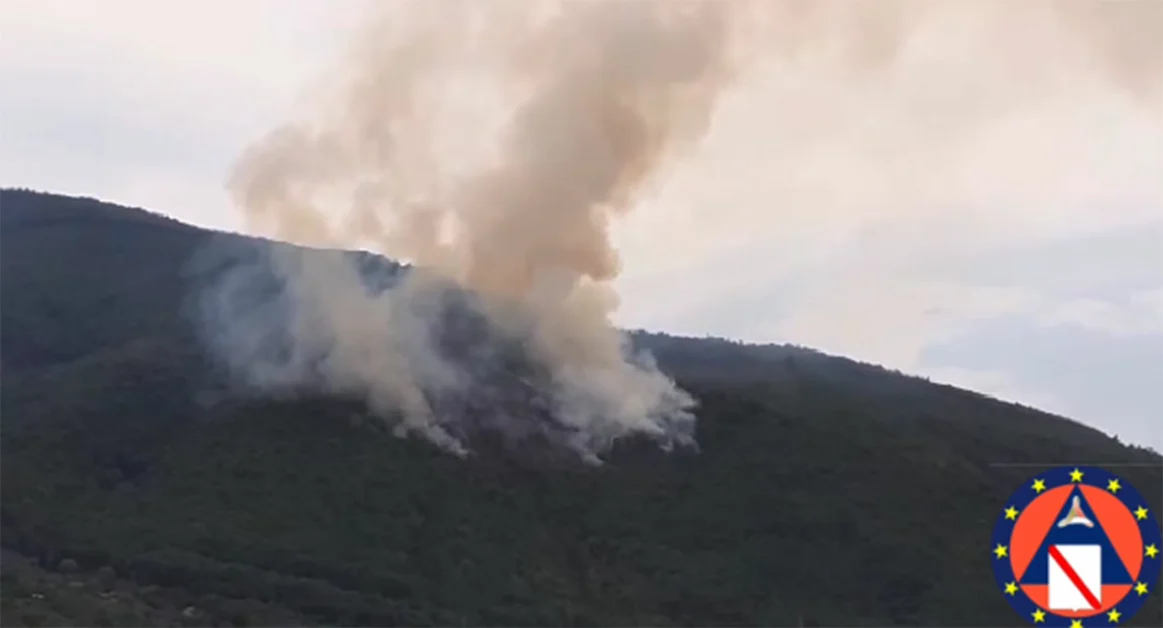 Incendio sui Monti Lattari, nel territorio di Lettere