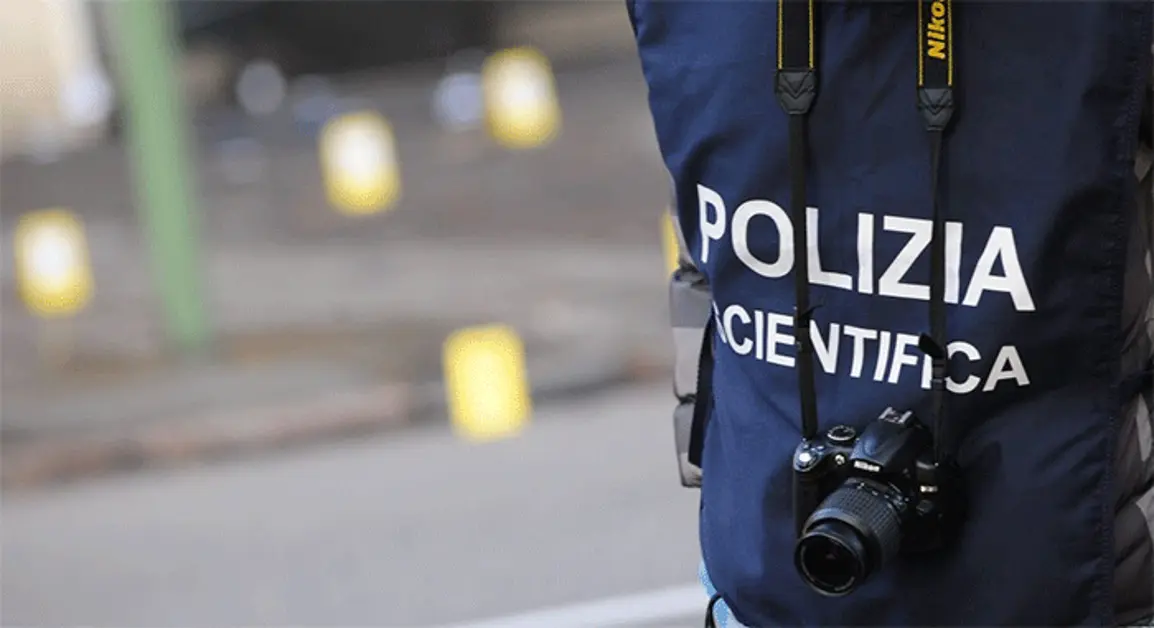 Agguato a pochi passi dal centro a Pescara, un morto e un ferito 