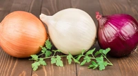 Olio e cipolla: non solo in cucina