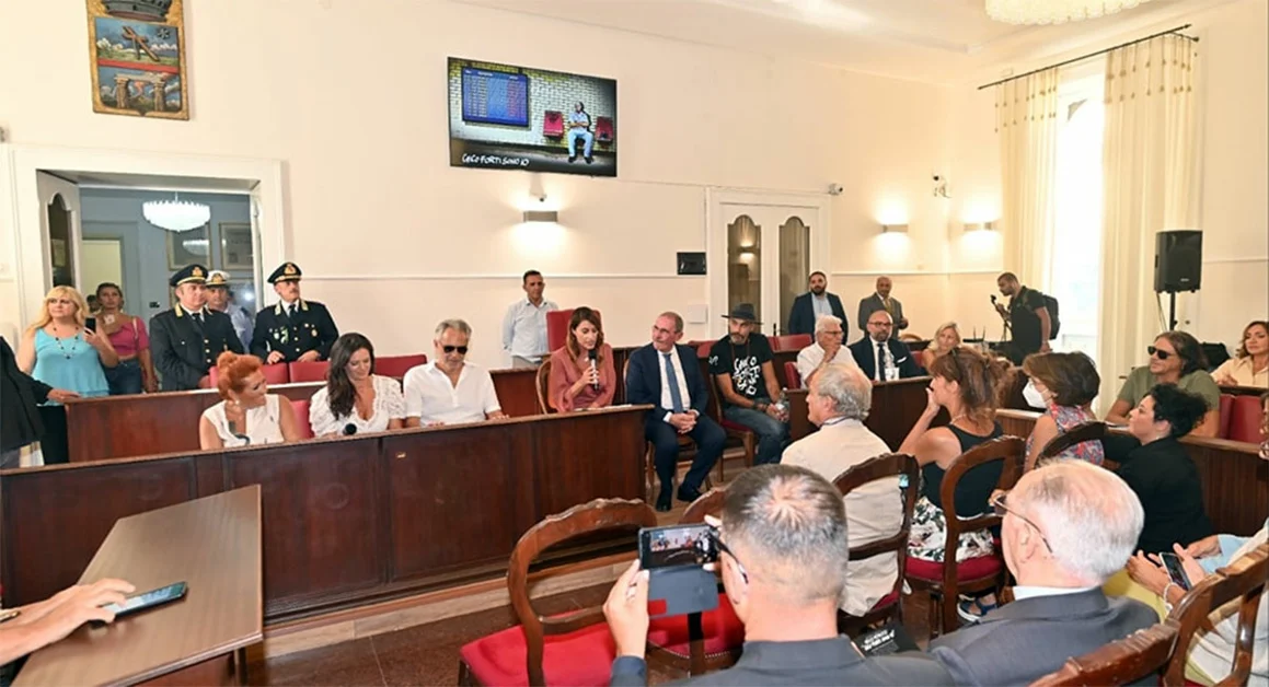 Andrea Bocelli a Pompei per Chico Forti: "Do voce a chi non ha voce"