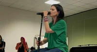 Laura Pausini al centro di polemiche: "Questa canzone non la canto". 