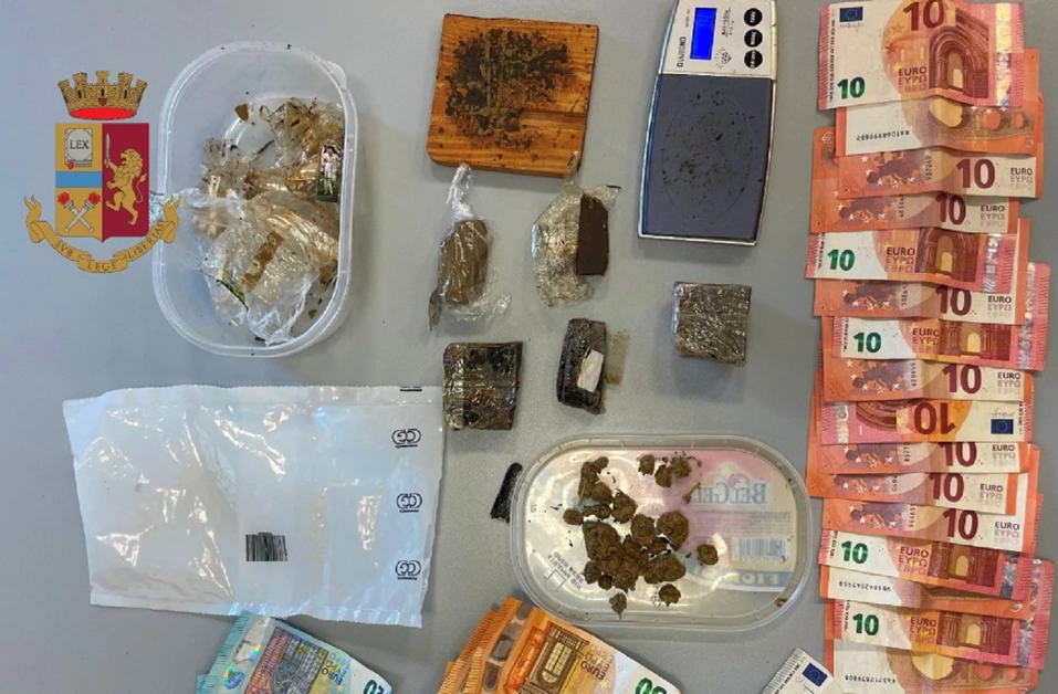 Droga in casa, arrestato 53enne di Ercolano