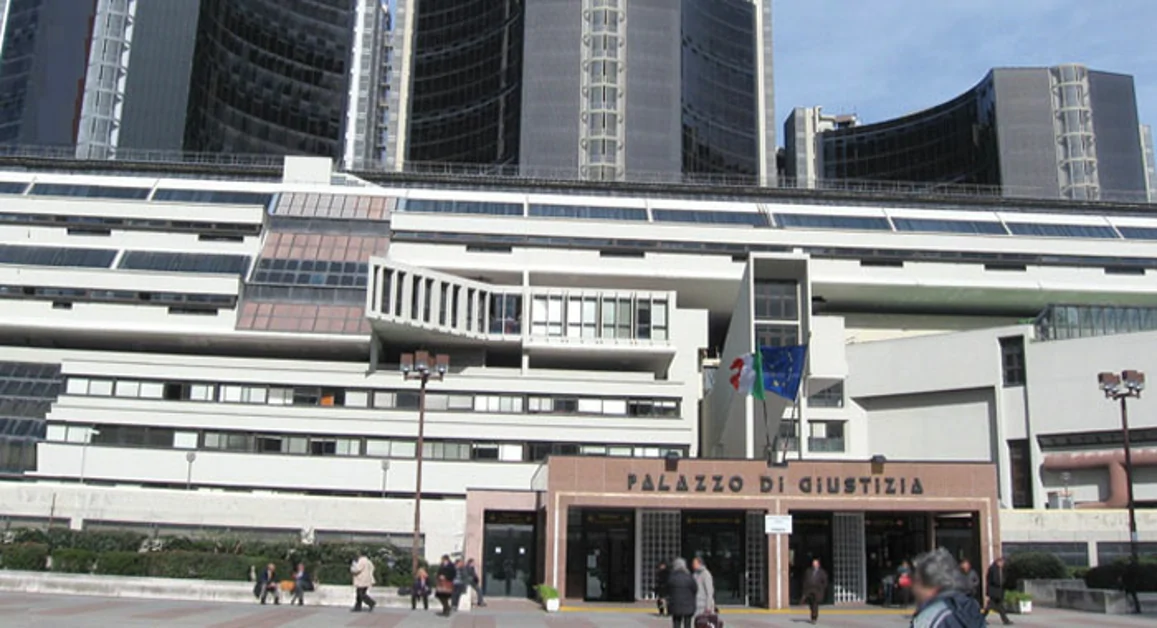 Sparò contro rapinatori e ne uccise due, assolto gioielliere di Ercolano