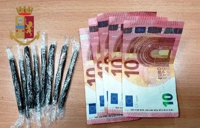 Spaccio di droga dalla finestra, arrestata una donna