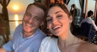 Kerem Bursin, cena romantica con Hande Ercel. "Ha fittato un intero ristorante"