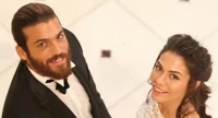 "Demet Ozdemir è innamorata di Can Yaman". Il retroscena svelato da una nota influencer