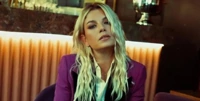 Emma Marrone svela da quanto tempo non fa sesso: "Devo iniziare a darla"