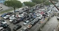 Torre Annunziata – Ore 13,20: maxi ingorgo di auto in via Tagliamonte. Il Video