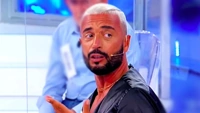 Uomini e Donne: Maria De Filippi manda fuori dallo studio Armando