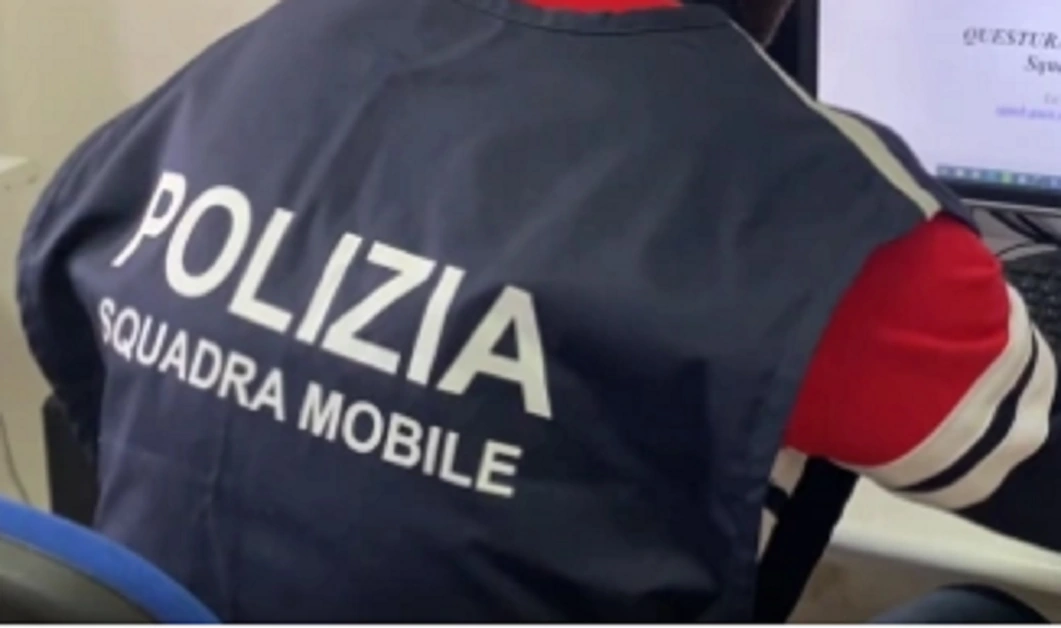 Minorenne accoltellato a Scampia, si costituisce aggressore