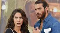 Can Yaman deinigrato da un amico di Demet Ozdemir. Il retroscena