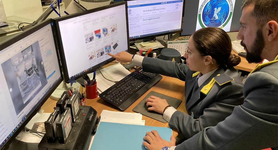 Individuati dalla GdF 59 siti e 138 annunci web per acquisto tabacco