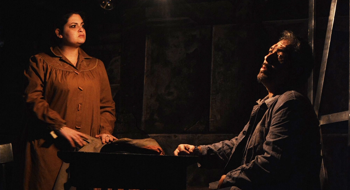 La follia nazista in “Qui sosta in silenzio, ma quando ti allontani… parla!”