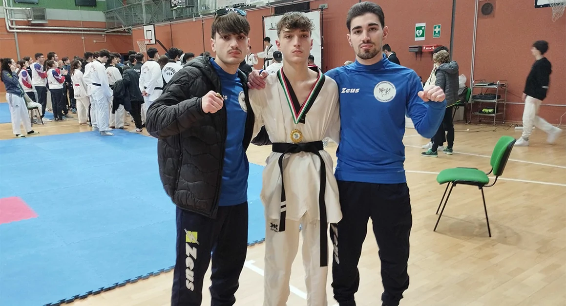 Campionato Regionale Junior Taekwondo: medaglia d'oro ad Angelo Longobardi