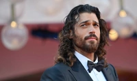 Can Yaman sbarca su Netflix con Viola come il mare