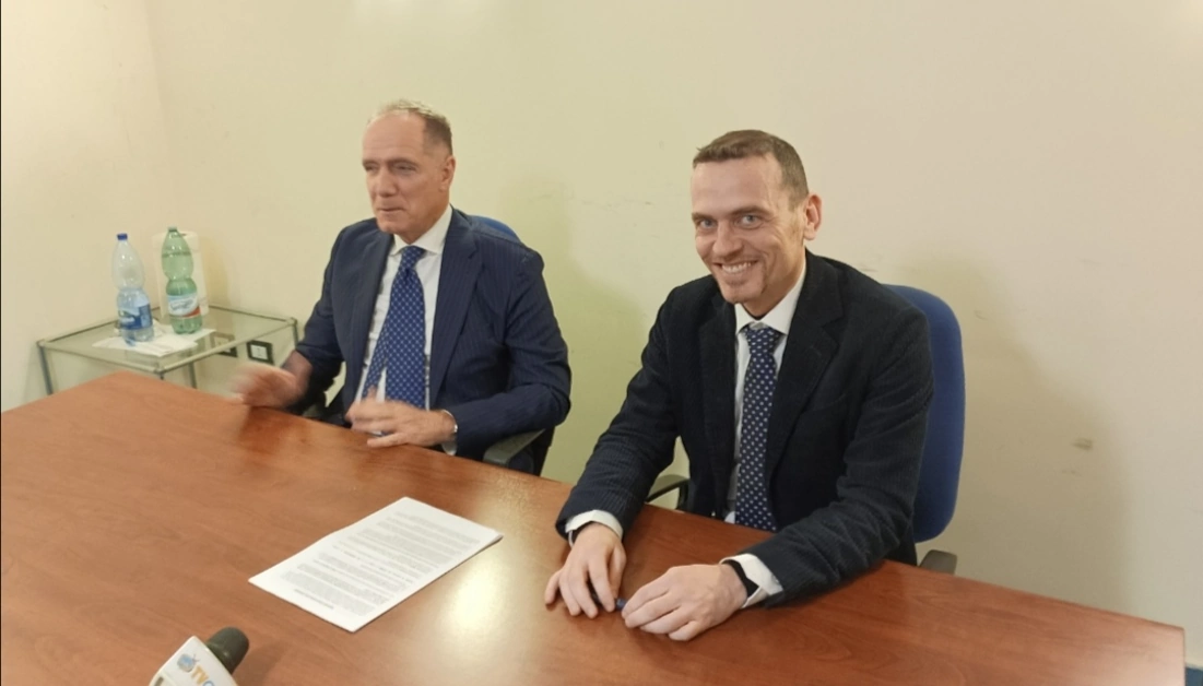 Torre del Greco - Elezioni comunali, accordo Mennella-M5S