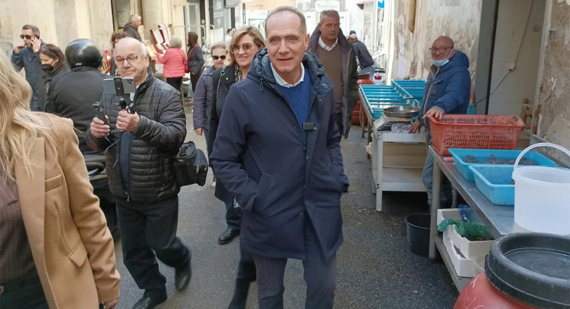 Torre del Greco - Tour elettorale del candidato sindaco Mennella