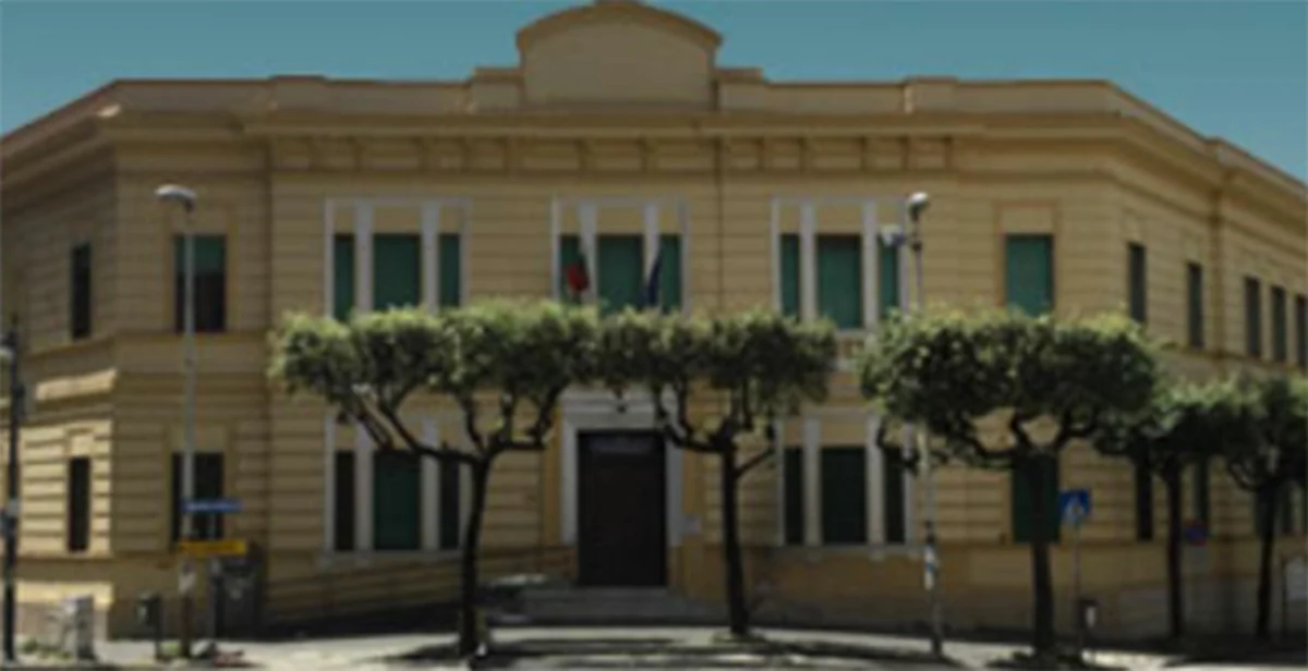 Prof aggredita a Castellammare di Stabia, iniziativa di solidarietà