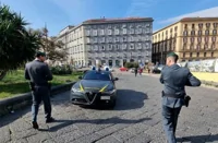 Scippa telefonino ad una ragazza, arrestato