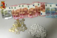 Sorpresi a spacciare droga, arrestati due pusher