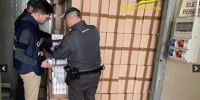 Sigarette di contrabbando, arrestati due oplontini. Oltre 1,3 tonnellate in un deposito a Boscoreale
