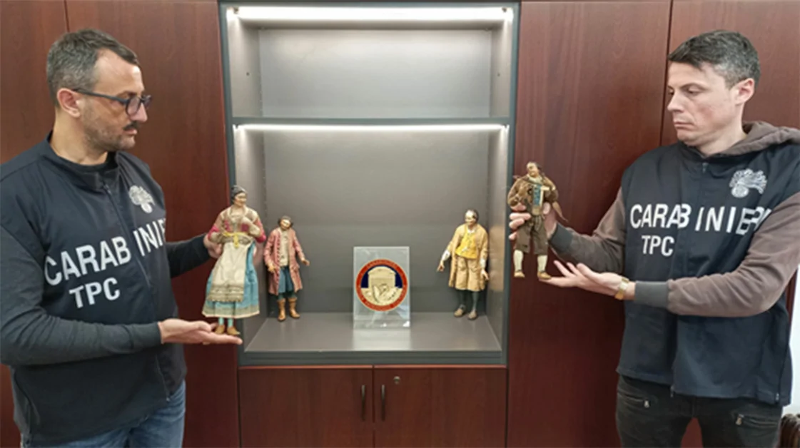 Pastori napoletani del '700 rubati 45 anni fa a Napoli, ritrovati dai carabinieri