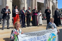 Diecimila studenti in "marcia per la pace" a Pompei
