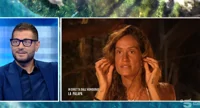 Helena Prestes, spiazzante domanda a l'Isola: "Come sta Berlusconi?"