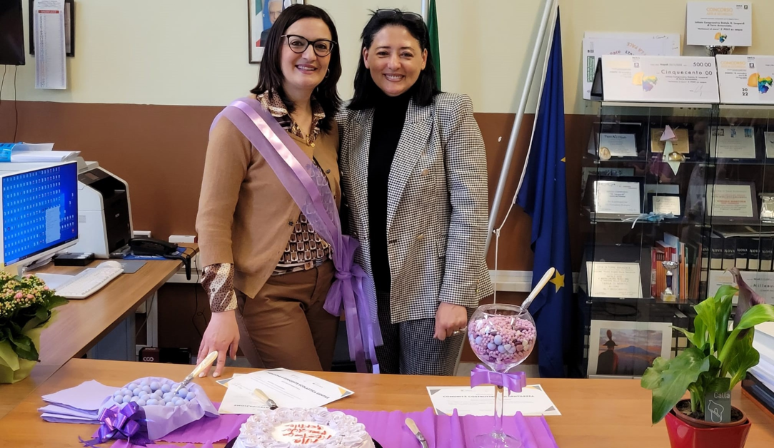 Torre Annunziata - Costruiamo gentilezza: menzione per la dirigente D'Urzo della "Leopardi"